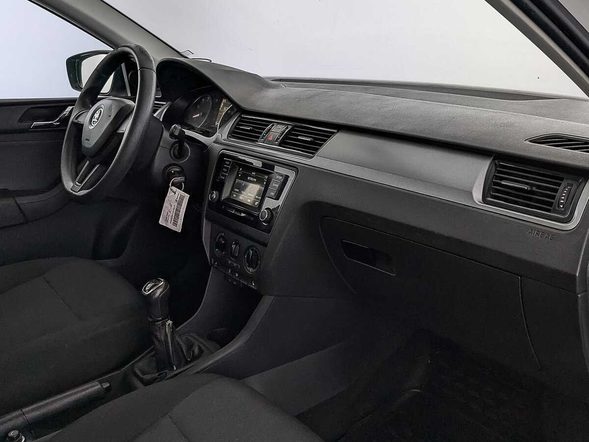 Skoda Rapid, 2017 Фото №13