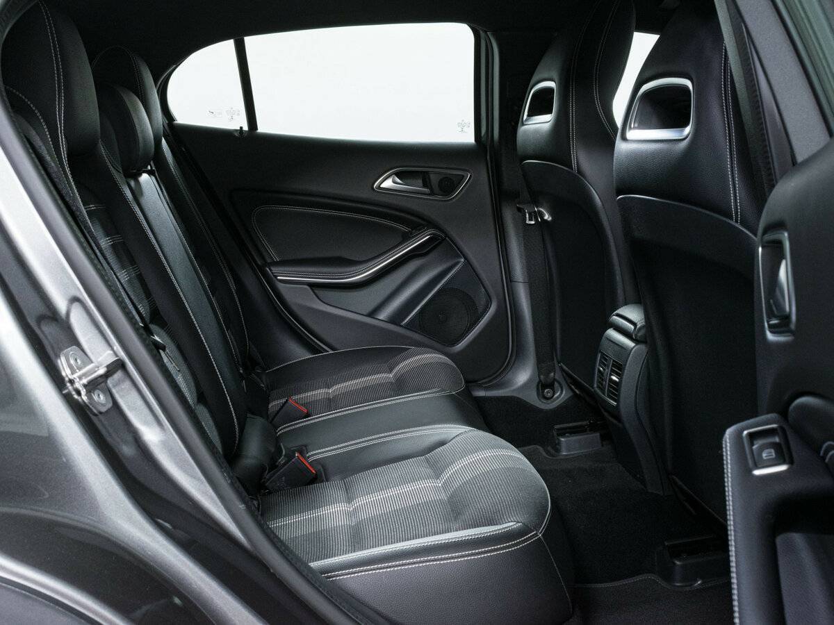 Mercedes-Benz GLA 200, 2019 Фото №11