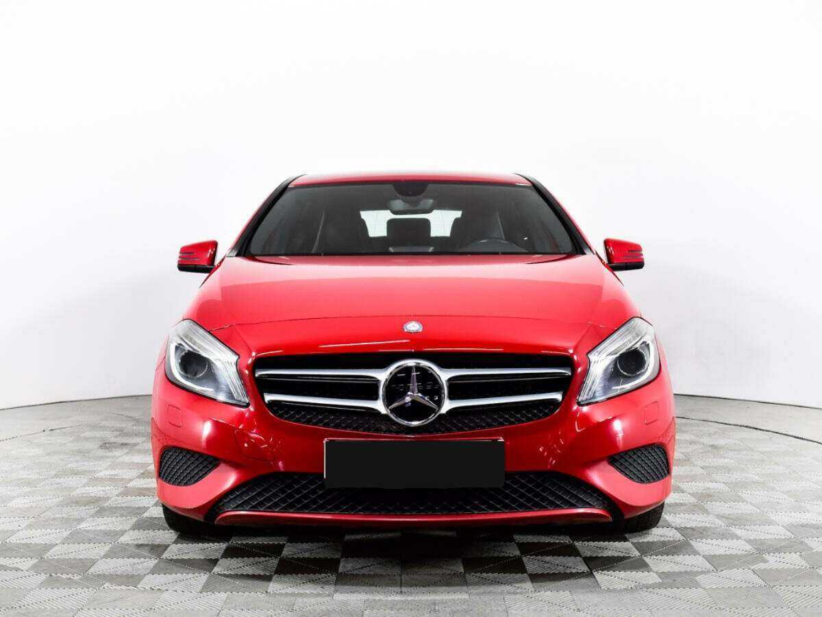 Mercedes-Benz A-Класс 180, 2013 Фото №2