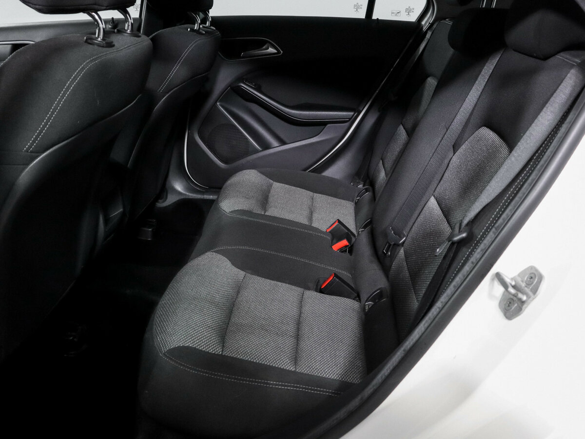 Mercedes-Benz A-Класс 180 III (W176), 2014 Фото №8