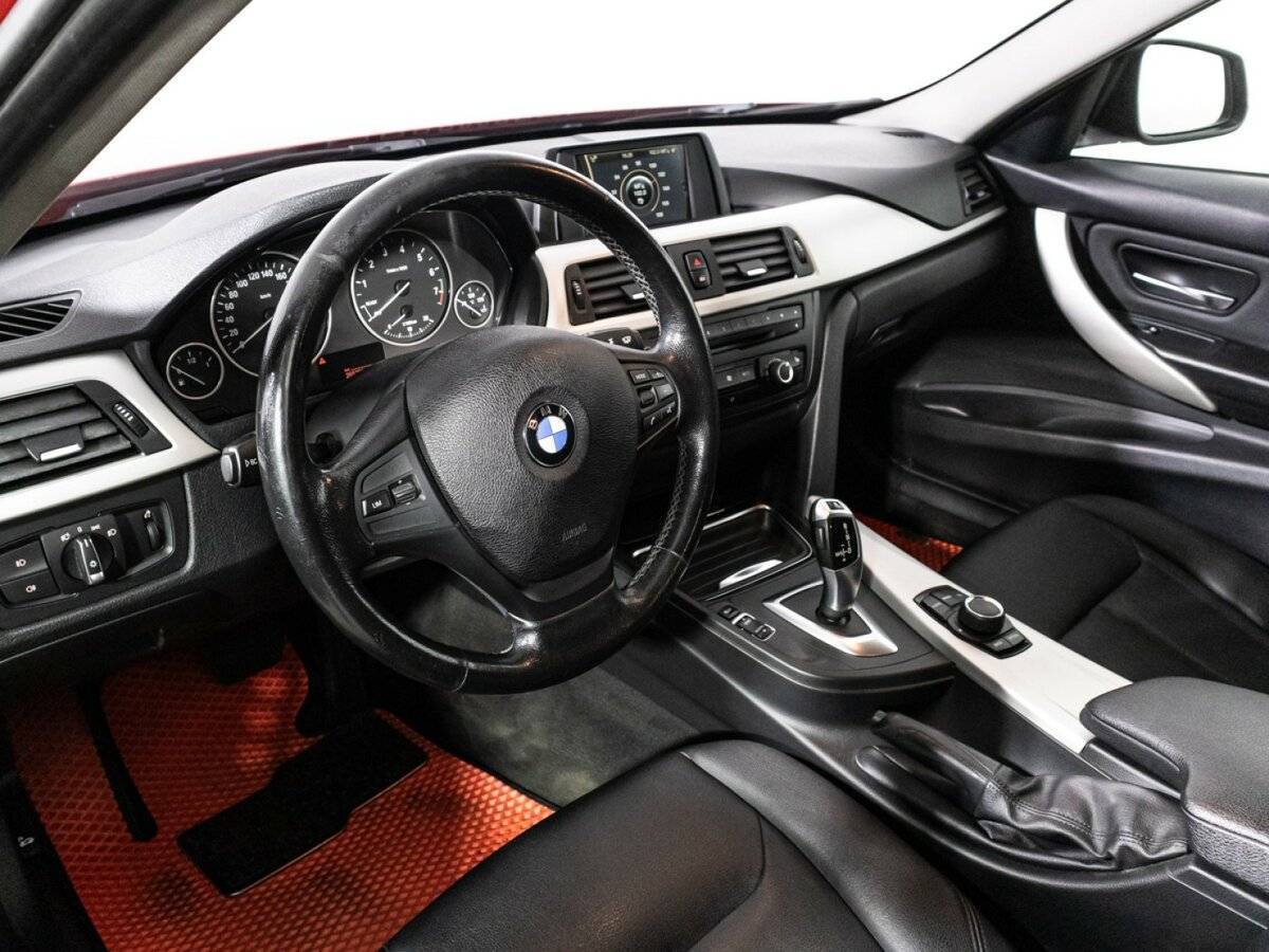BMW 3 серии 320i, 2012 Фото №11