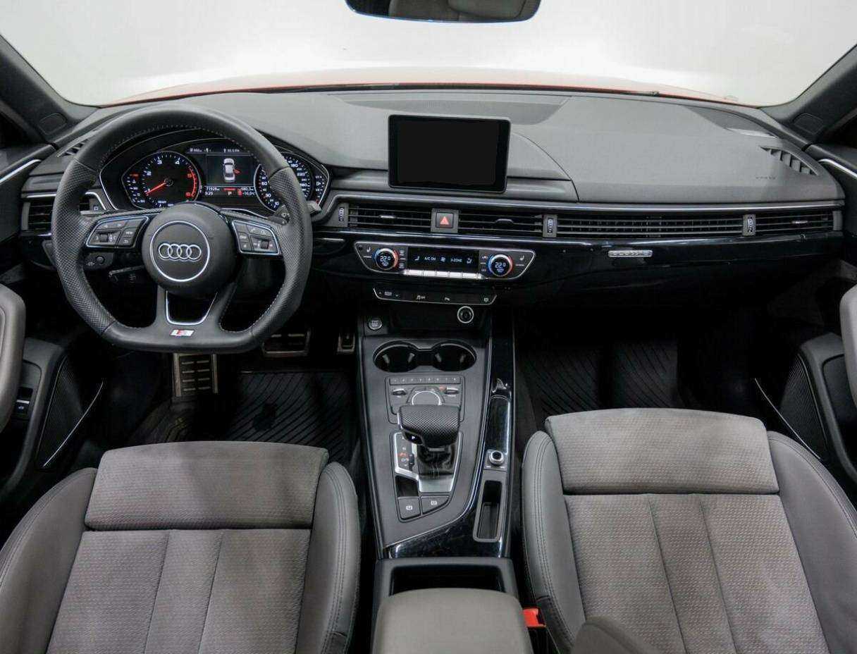 Audi A4, 2019 Фото №12