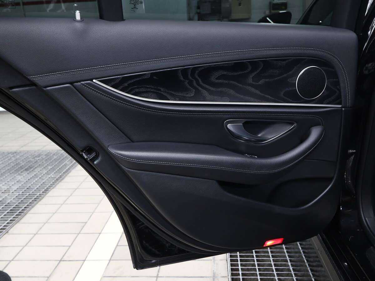 Mercedes-Benz E-Класс 200, 2018 Фото №12