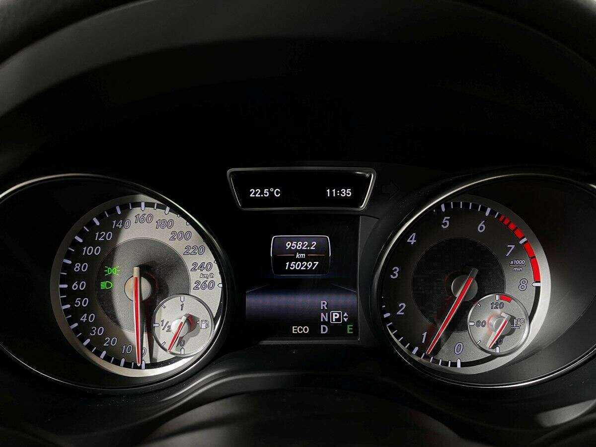 Mercedes-Benz GLA 250, 2014 Фото №11