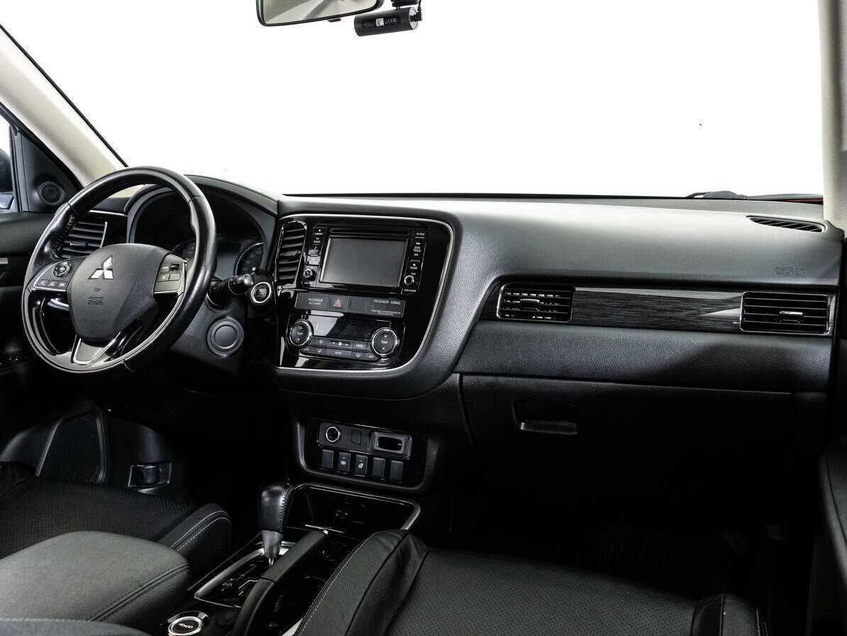 Mitsubishi Outlander, 2017 Фото №9