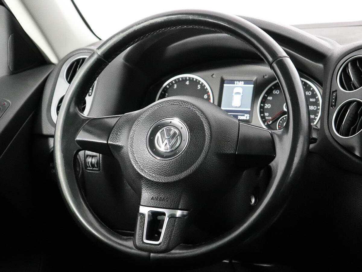 Volkswagen Tiguan, 2012 Фото №15