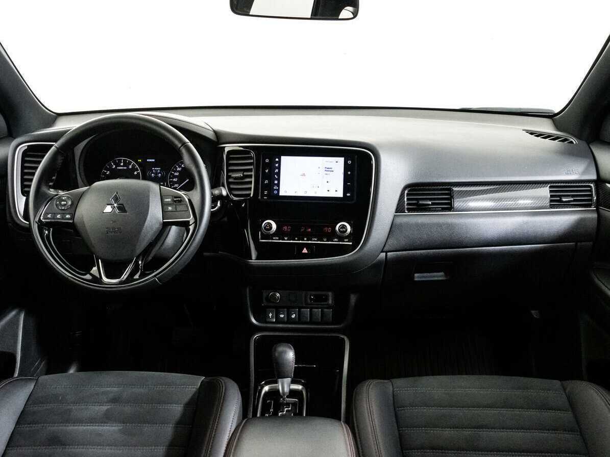 Mitsubishi Outlander, 2021 Фото №10