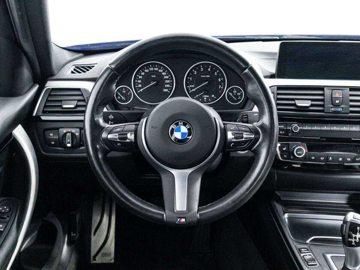 BMW 3 серии 320i xDrive, 2018 Фото №19
