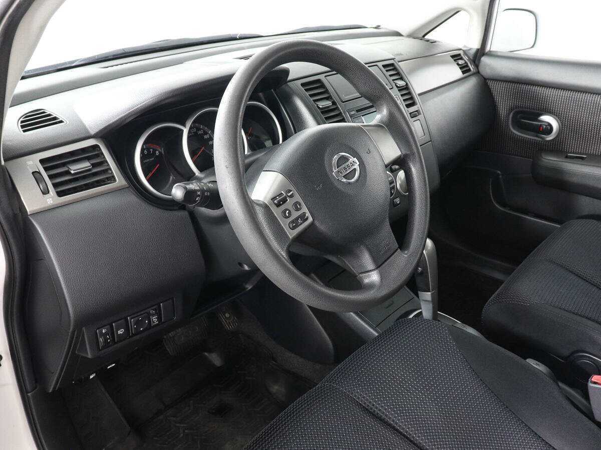 Nissan Tiida, 2013 Фото №9