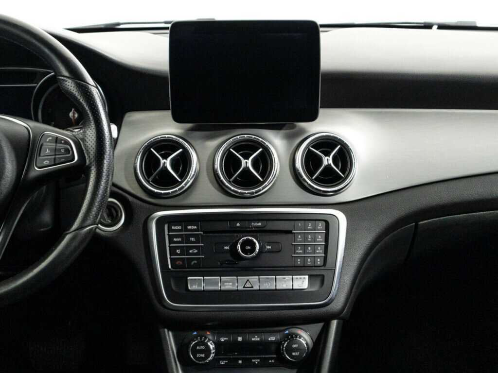 Mercedes-Benz CLA 200, 2016 Фото №13