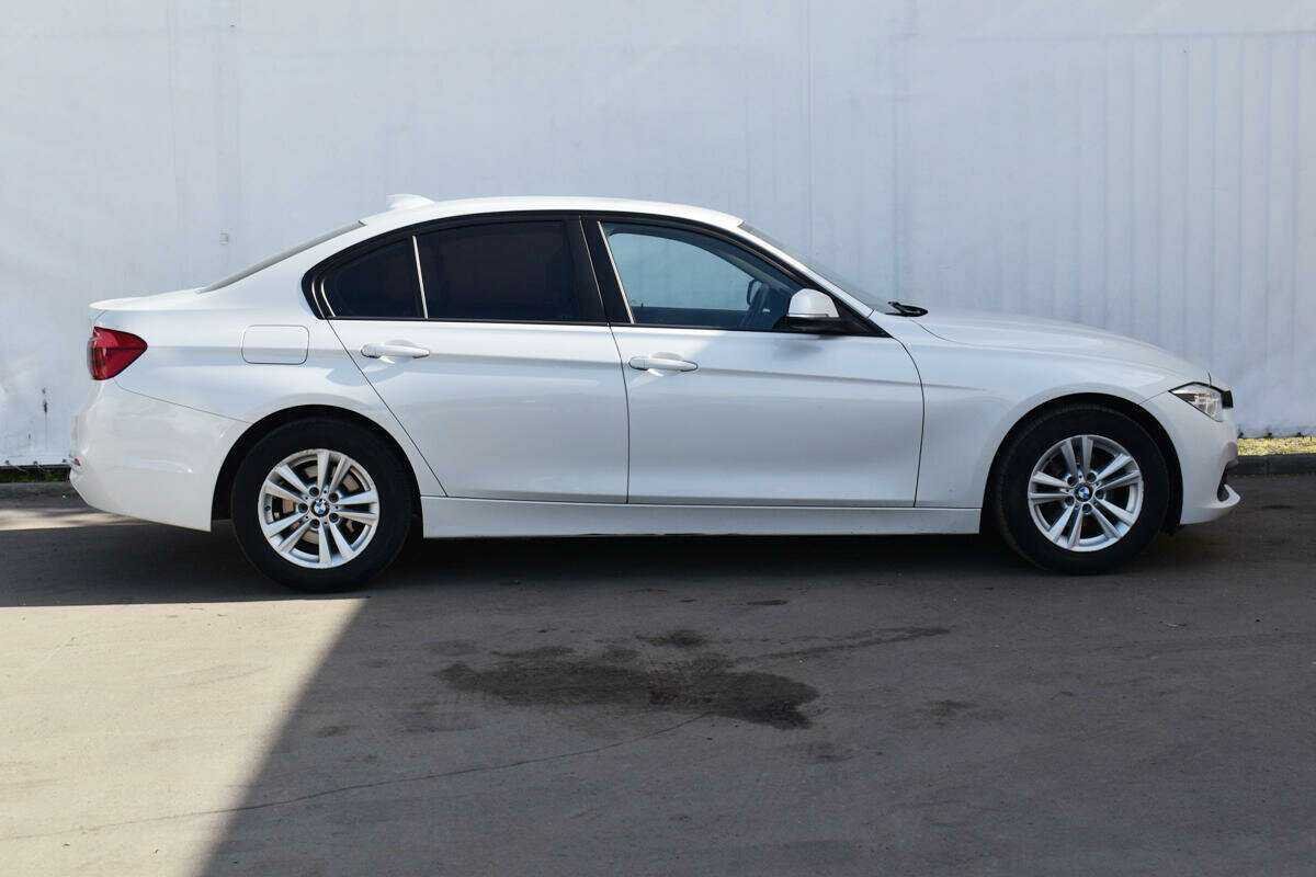 BMW 3 серии 318i, 2018 Фото №4