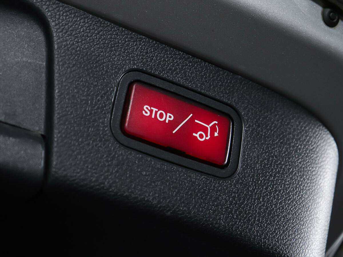 Mercedes-Benz GLA 200, 2015 Фото №14