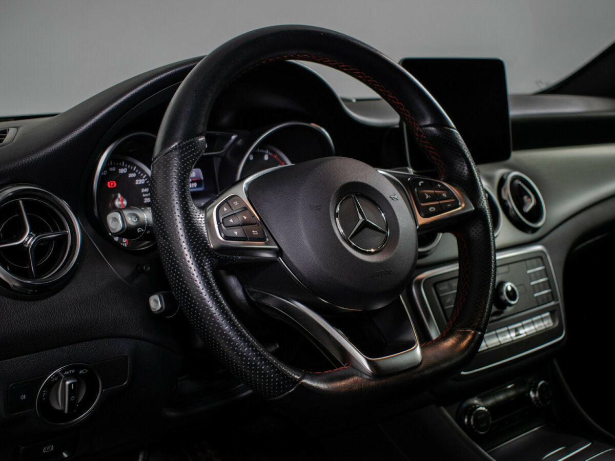 Mercedes-Benz GLA 200 I (X156) Рестайлинг, 2019 Фото №10