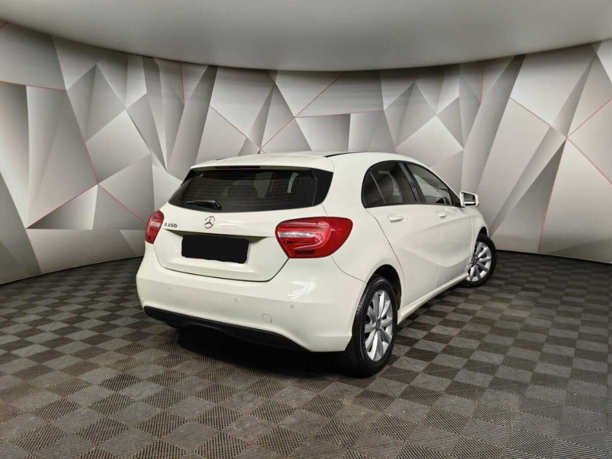 Mercedes-Benz A-Класс 200, 2013 Фото №2