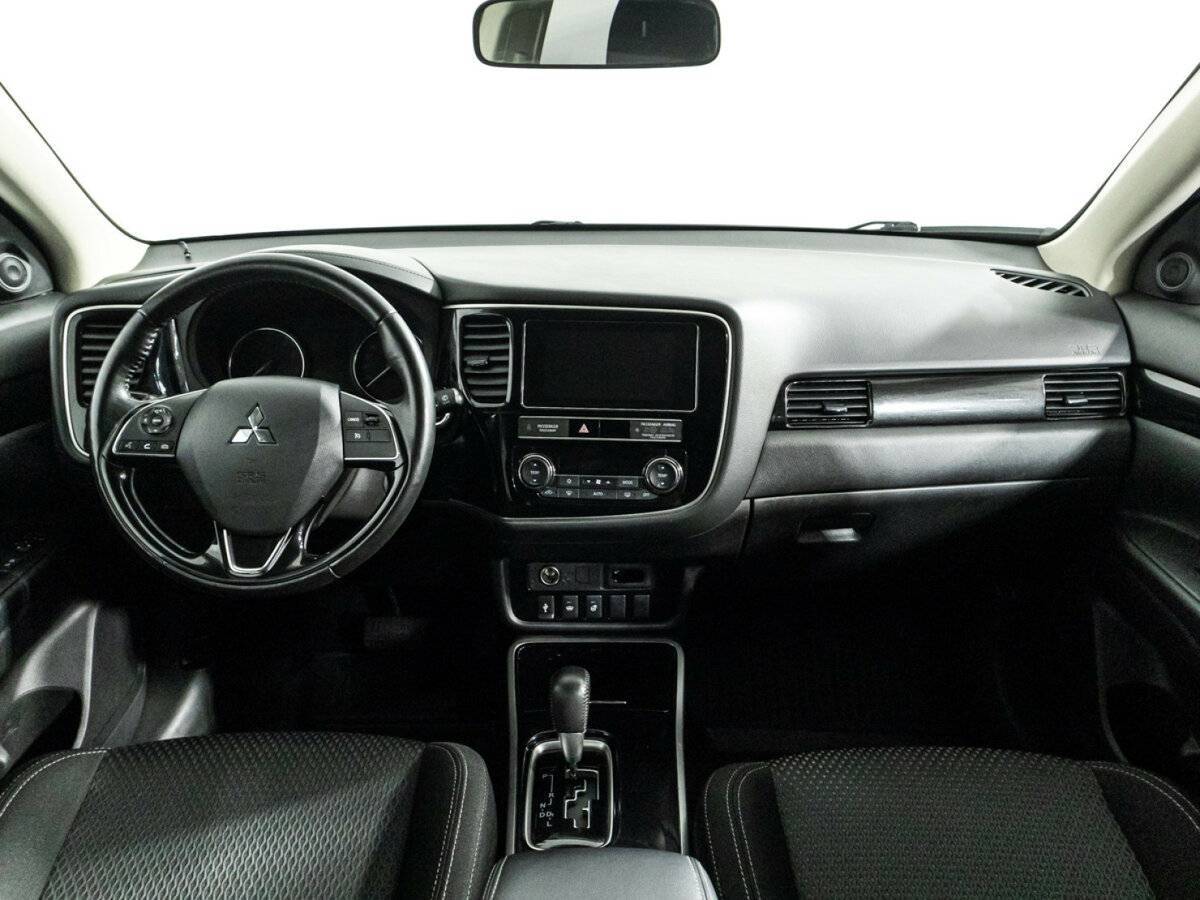 Mitsubishi Outlander, 2018 Фото №13