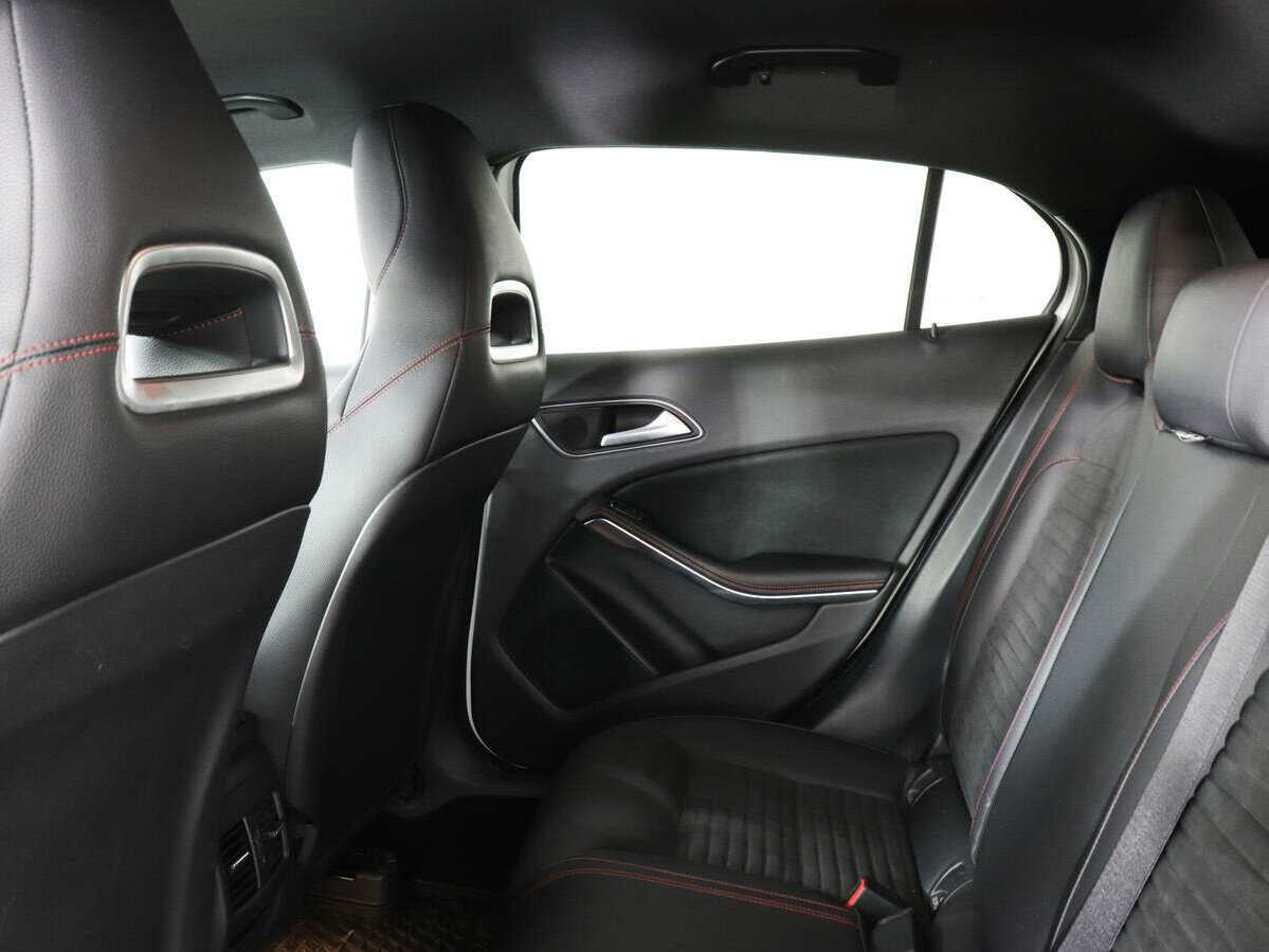 Mercedes-Benz GLA 250, 2017 Фото №13