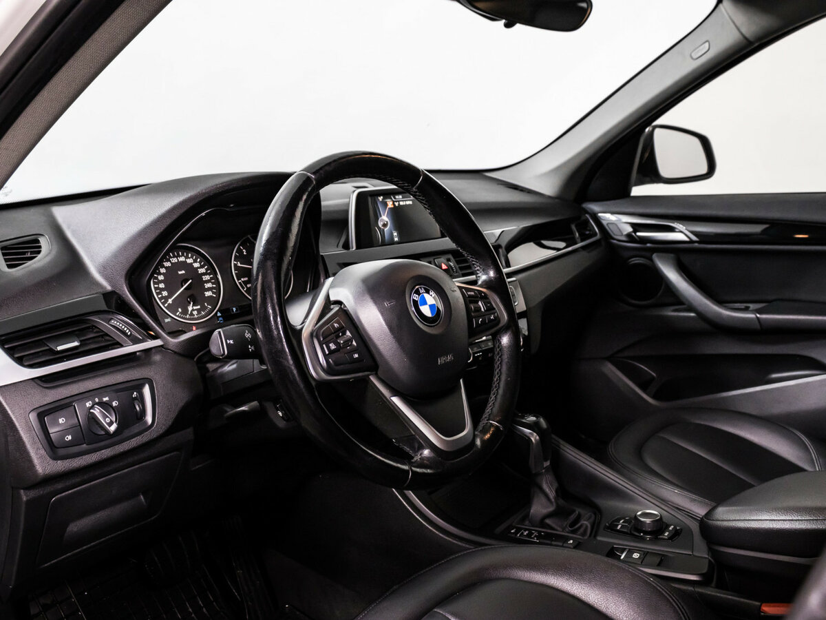 BMW X1 18d xDrive II (F48), 2017 Фото №11