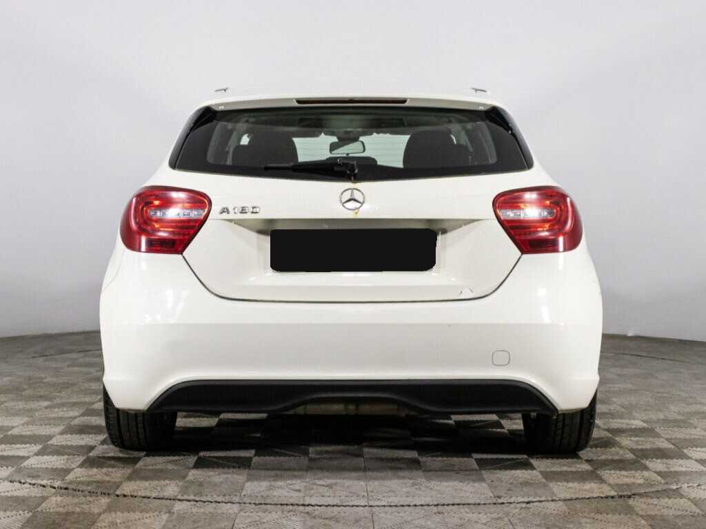 Mercedes-Benz A-Класс 180, 2015 Фото №6