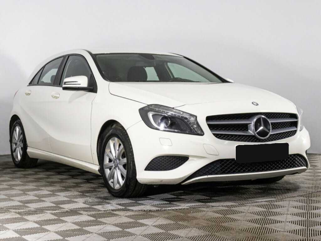 Mercedes-Benz A-Класс 180, 2015 Фото №3