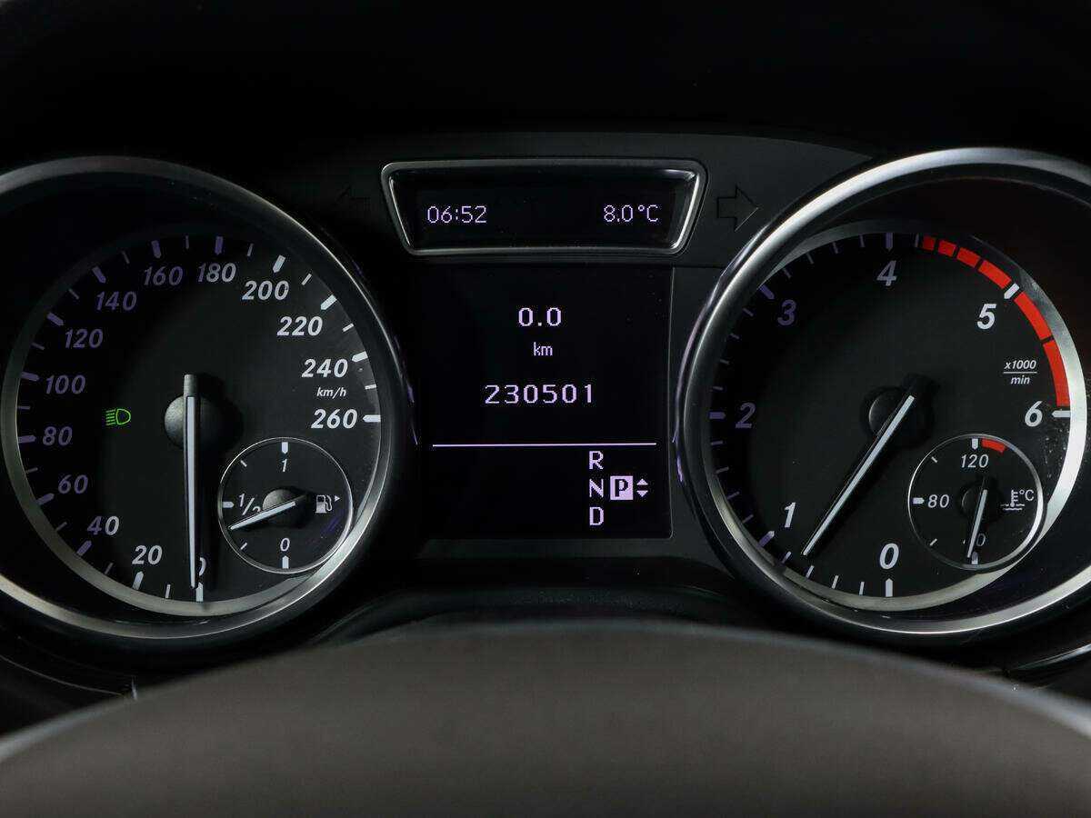 Mercedes-Benz M-Класс 350 CDI, 2012 Фото №17
