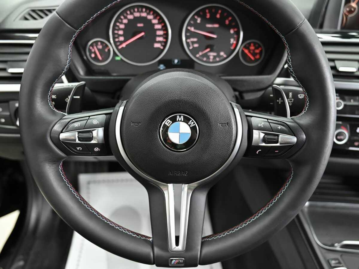 BMW 3 серии 318i, 2017 Фото №10