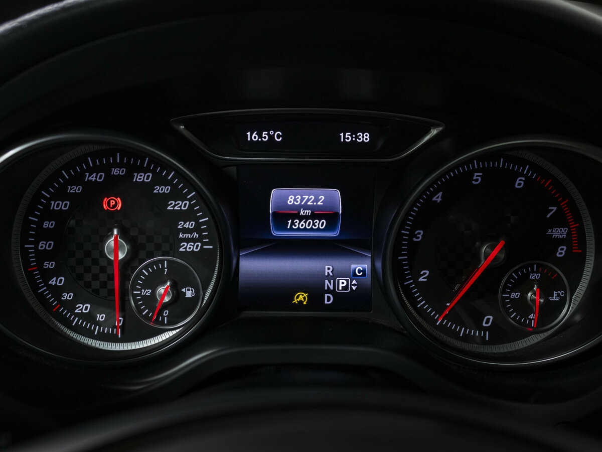 Mercedes-Benz A-Класс 180 III (W176) Рестайлинг, 2016 Фото №11