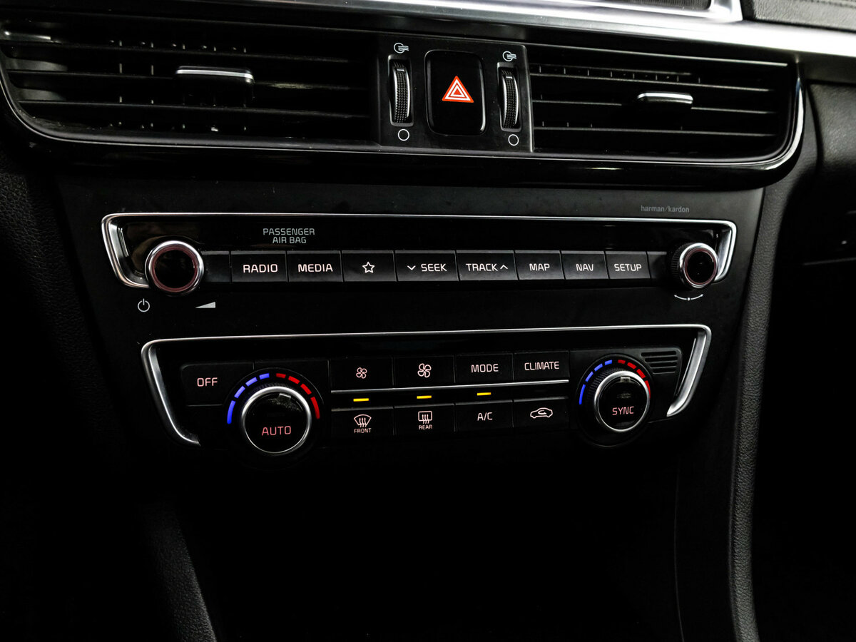 Kia Optima IV Рестайлинг, 2019 Фото №12