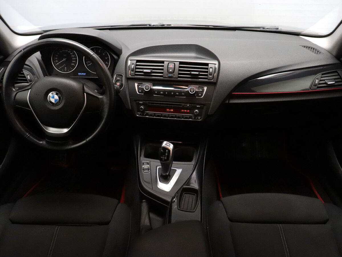 BMW 1 серии 118i, 2012 Фото №9
