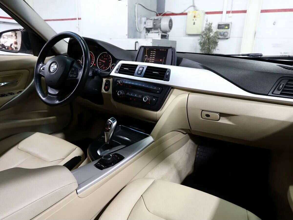 BMW 3 серии 316i, 2014 Фото №16
