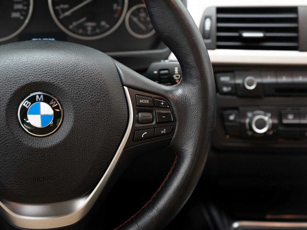 BMW 3 серии 316i, 2014 Фото №16