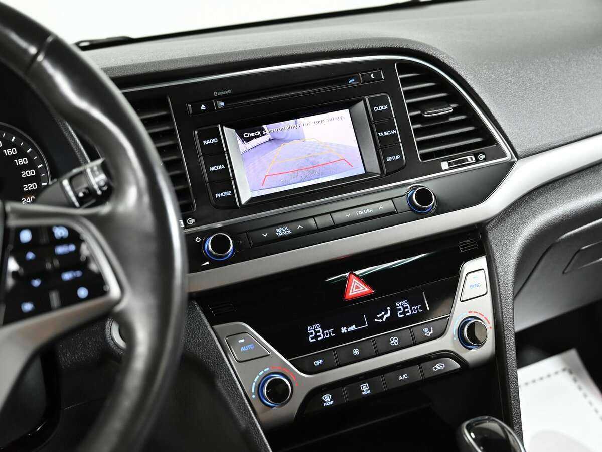 Hyundai Elantra, 2018 Фото №6