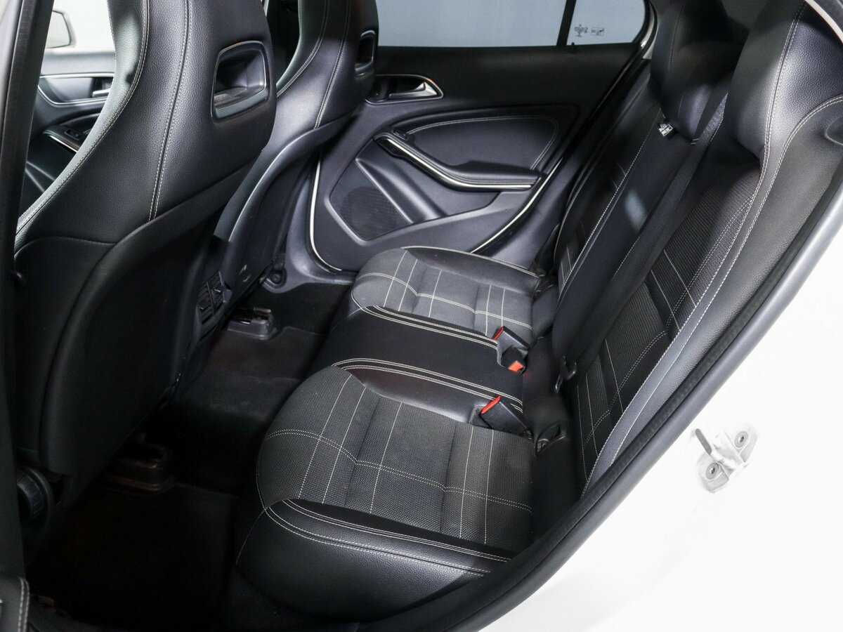 Mercedes-Benz GLA 250, 2015 Фото №10