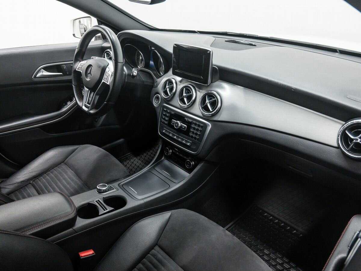 Mercedes-Benz CLA 250, 2014 Фото №8