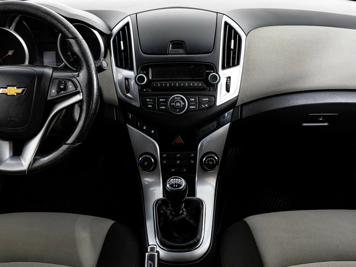 Chevrolet Cruze I Рестайлинг, 2013 Фото №9