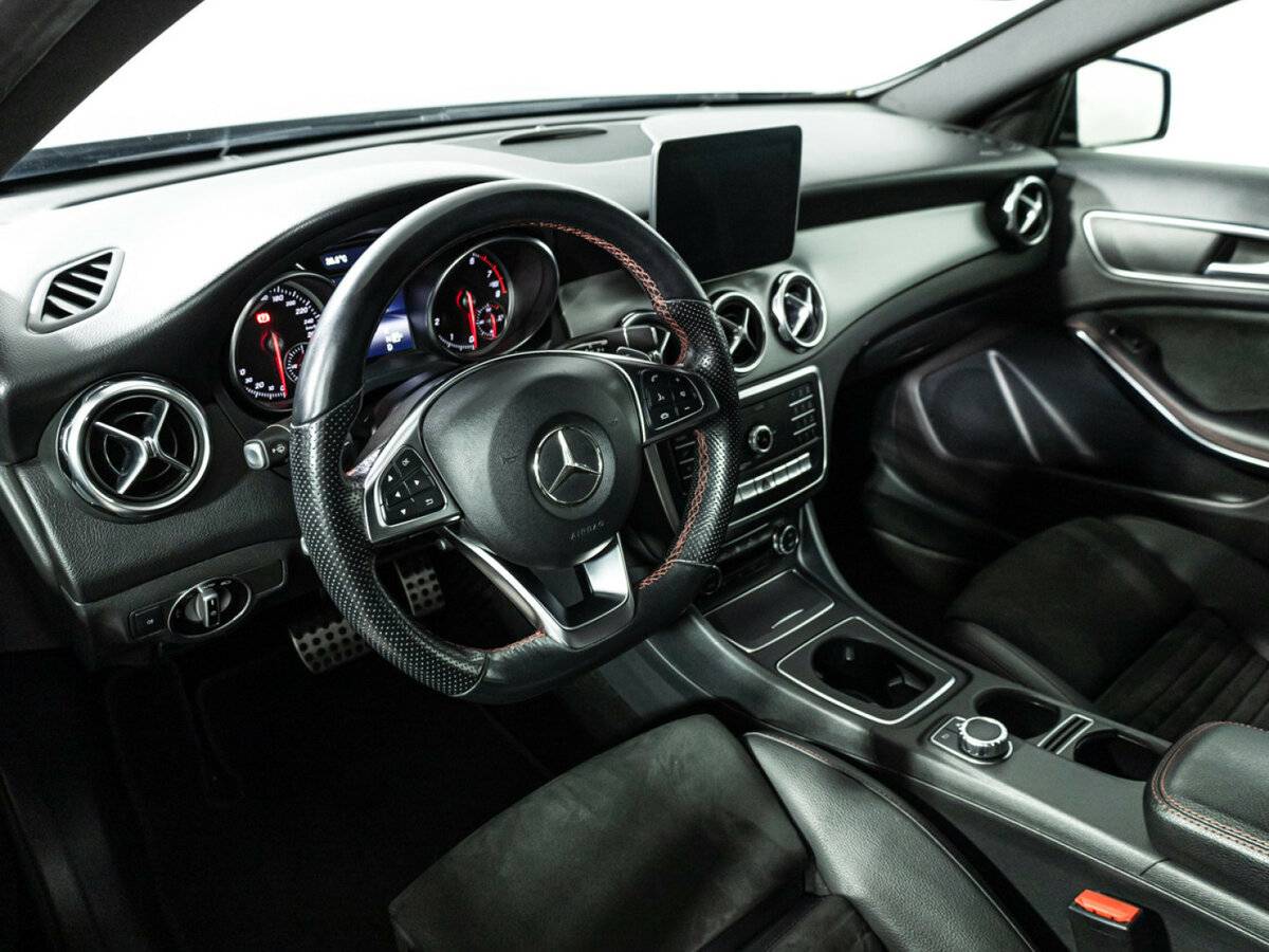 Mercedes-Benz GLA 200 I (X156) Рестайлинг, 2019 Фото №11