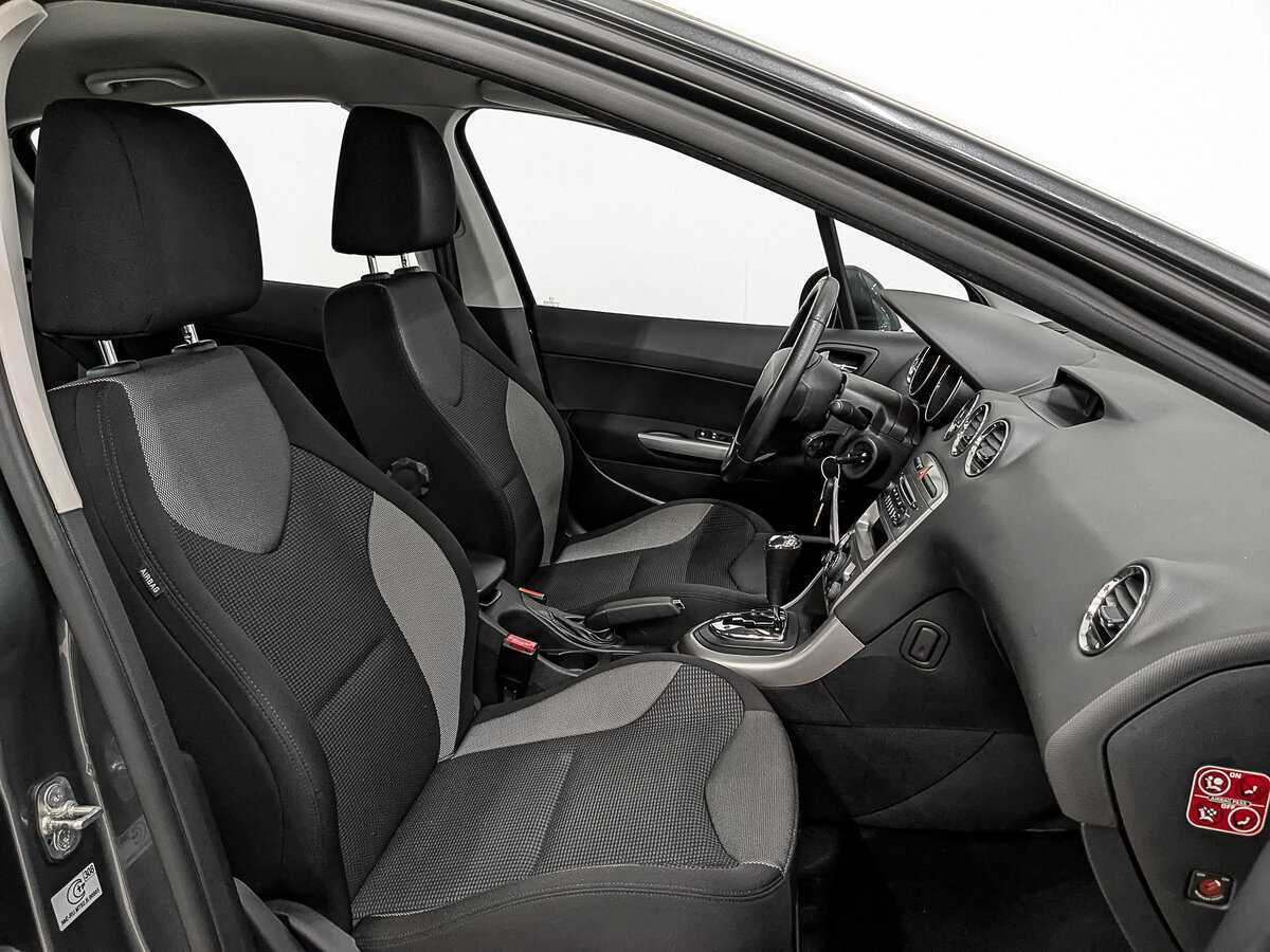 Peugeot 308, 2012 Фото №21