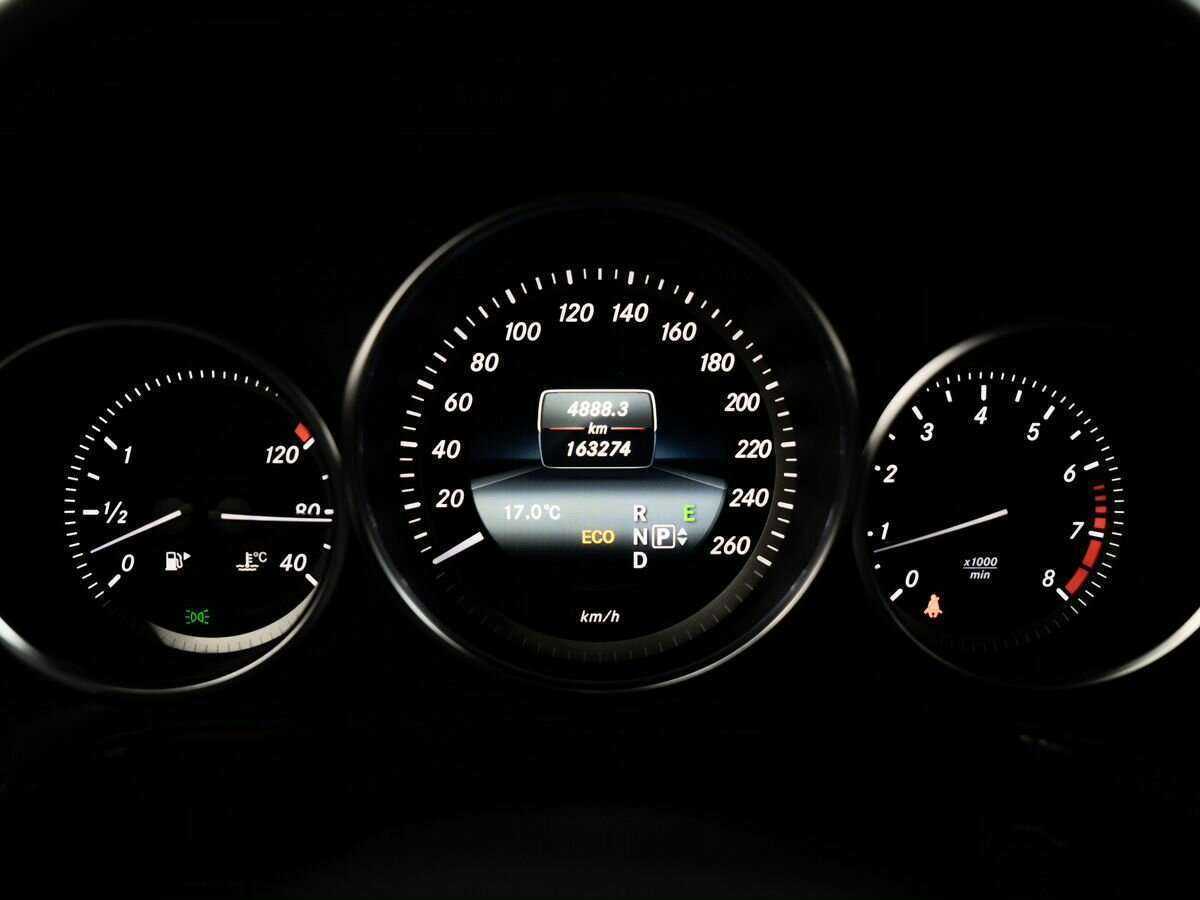 Mercedes-Benz E-Класс 200, 2013 Фото №12