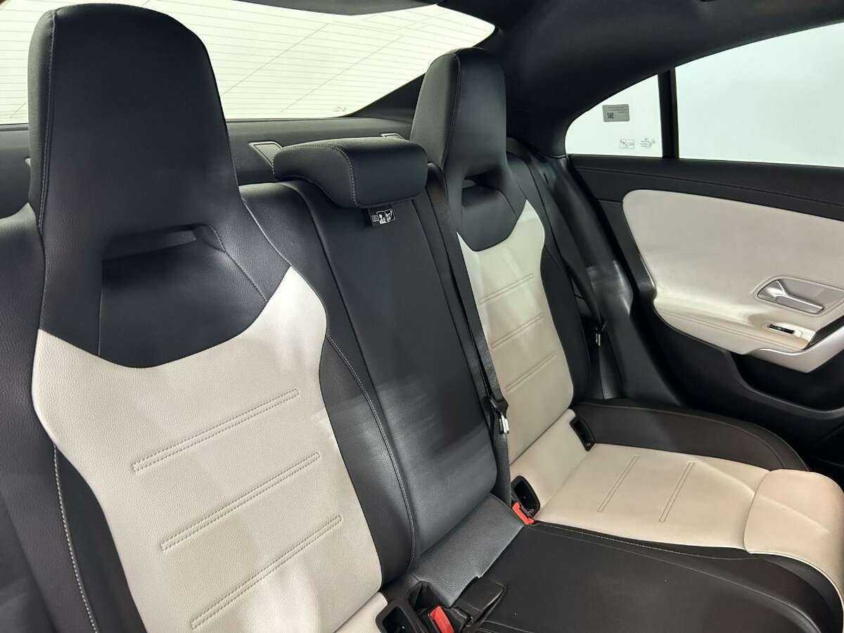Mercedes-Benz CLA 200, 2019 Фото №15