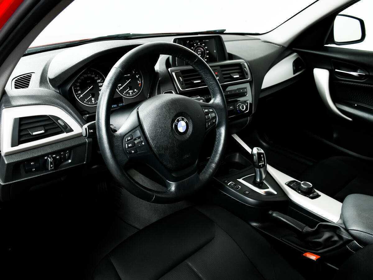 BMW 1 серии 118i, 2016 Фото №13