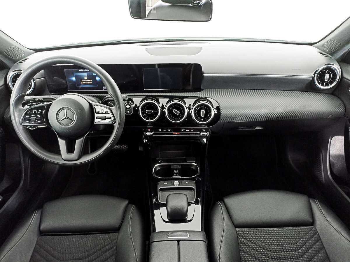 Mercedes-Benz A-Класс 200, 2018 Фото №12