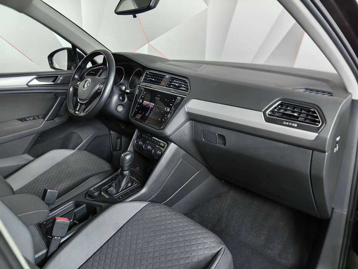 Volkswagen Tiguan, 2020 Фото №9