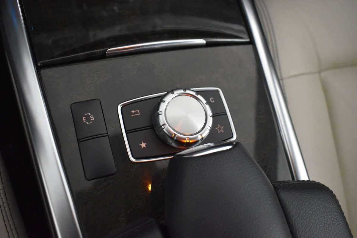 Mercedes-Benz E-Класс 300, 2013 Фото №20