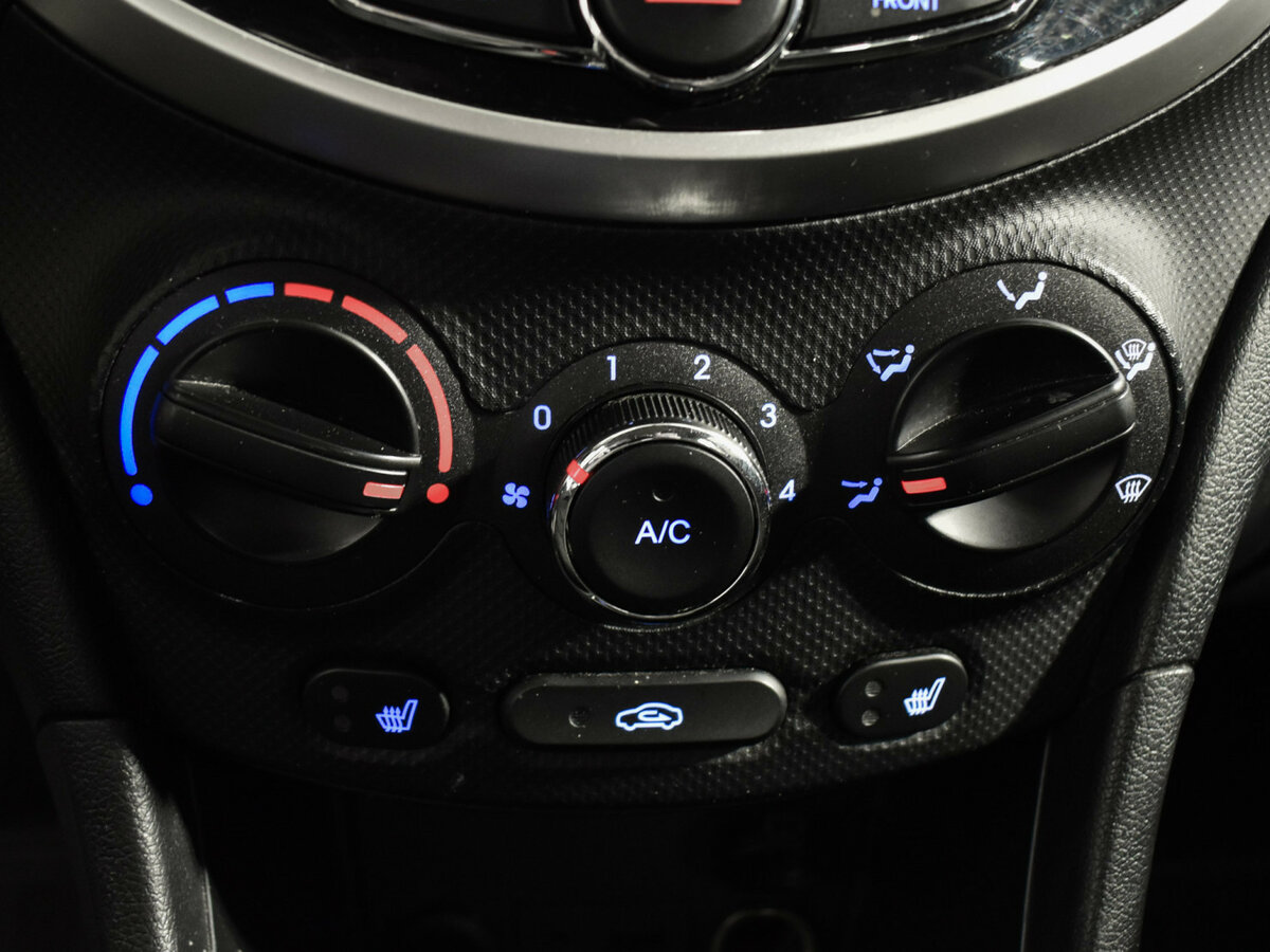 Hyundai Solaris I, 2012 Фото №17