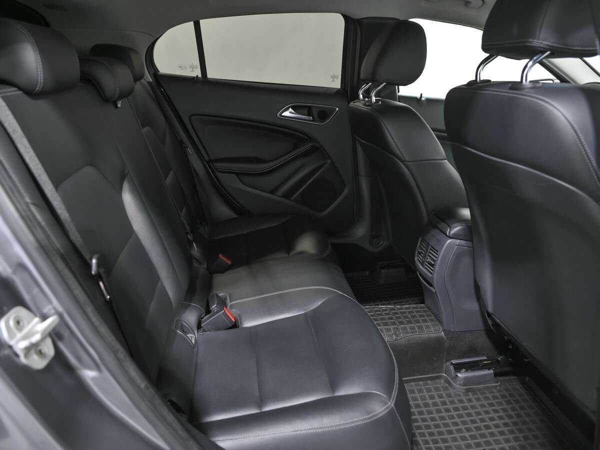 Mercedes-Benz GLA 250, 2015 Фото №15