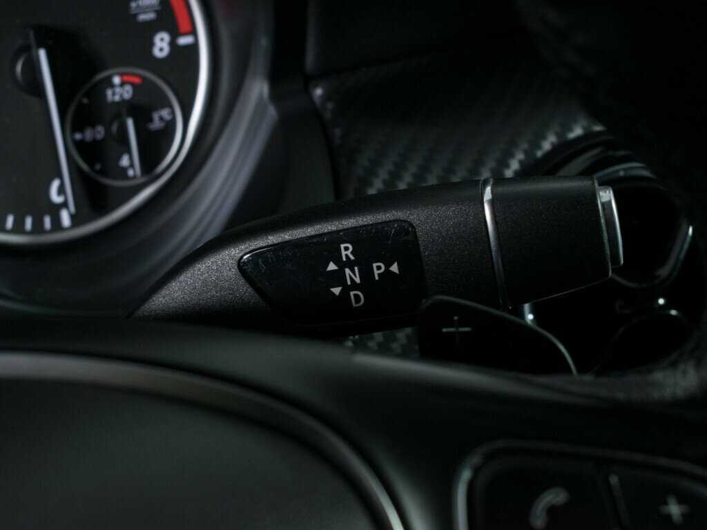 Mercedes-Benz GLA 200, 2016 Фото №15