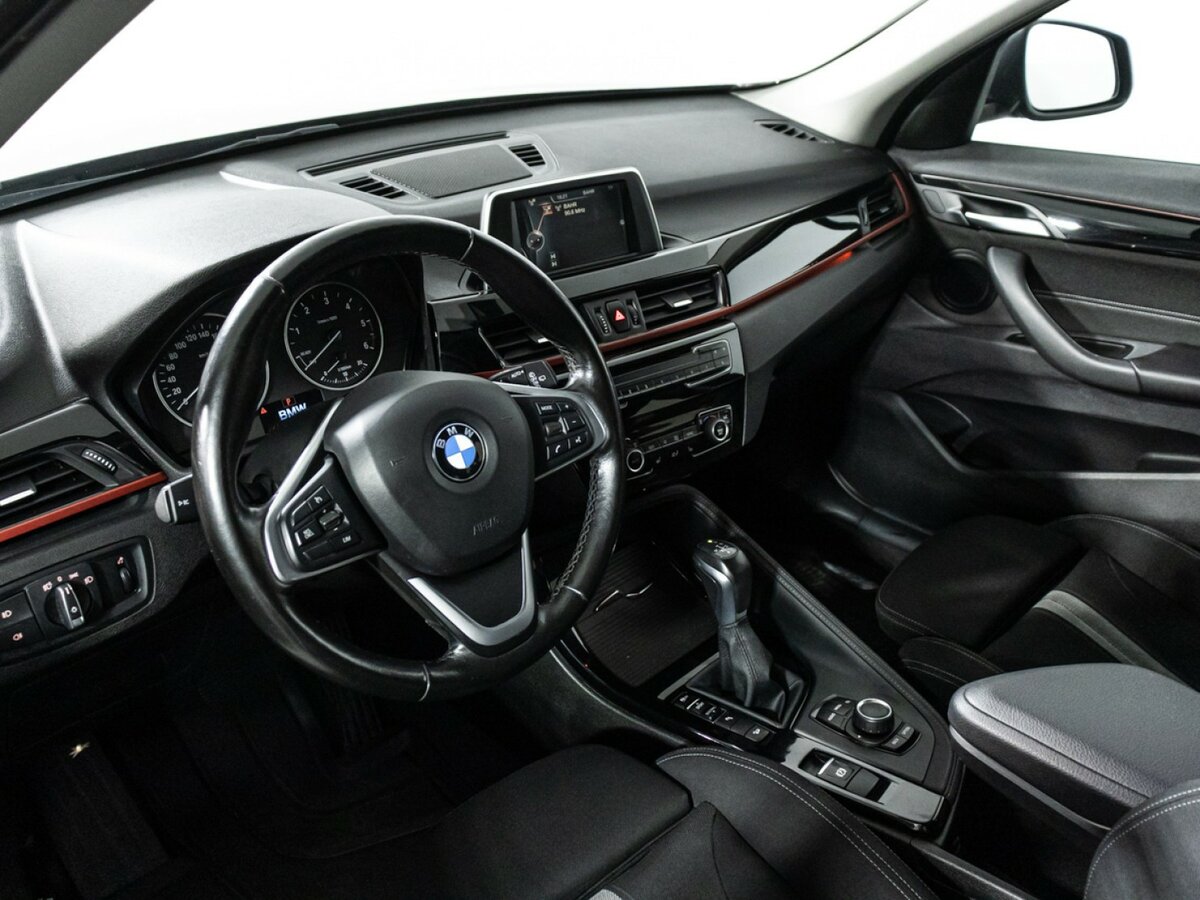 BMW X1 18d xDrive II (F48), 2016 Фото №11