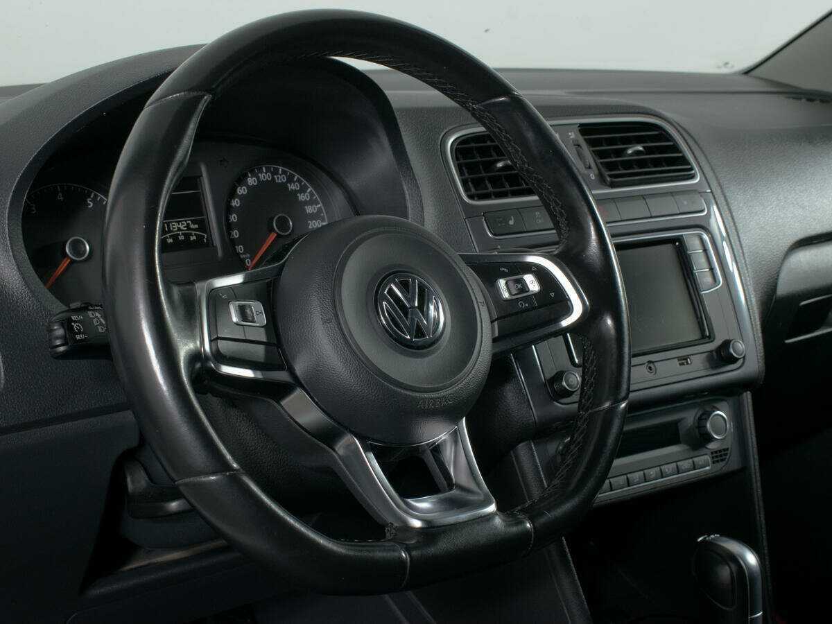 Volkswagen Polo, 2019 Фото №14
