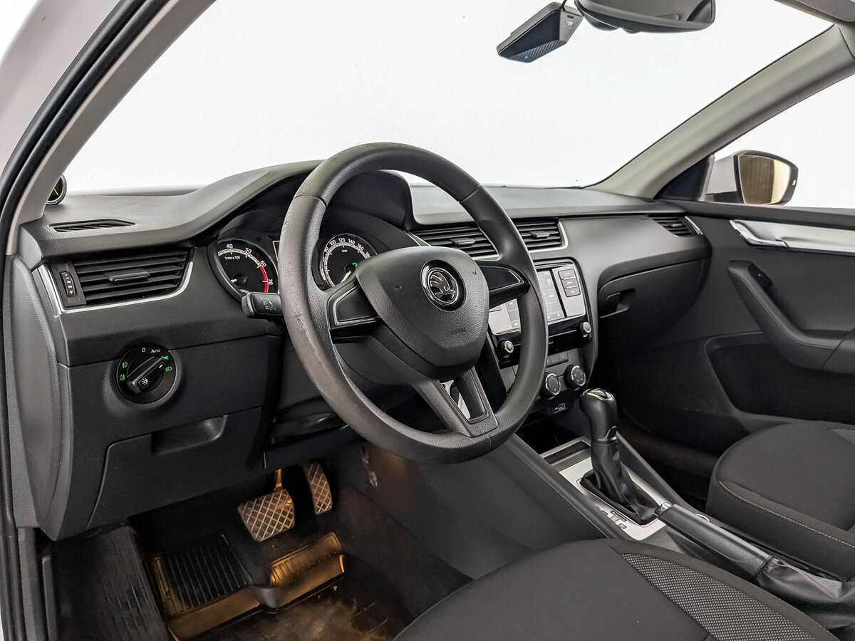 Skoda Octavia, 2018 Фото №16