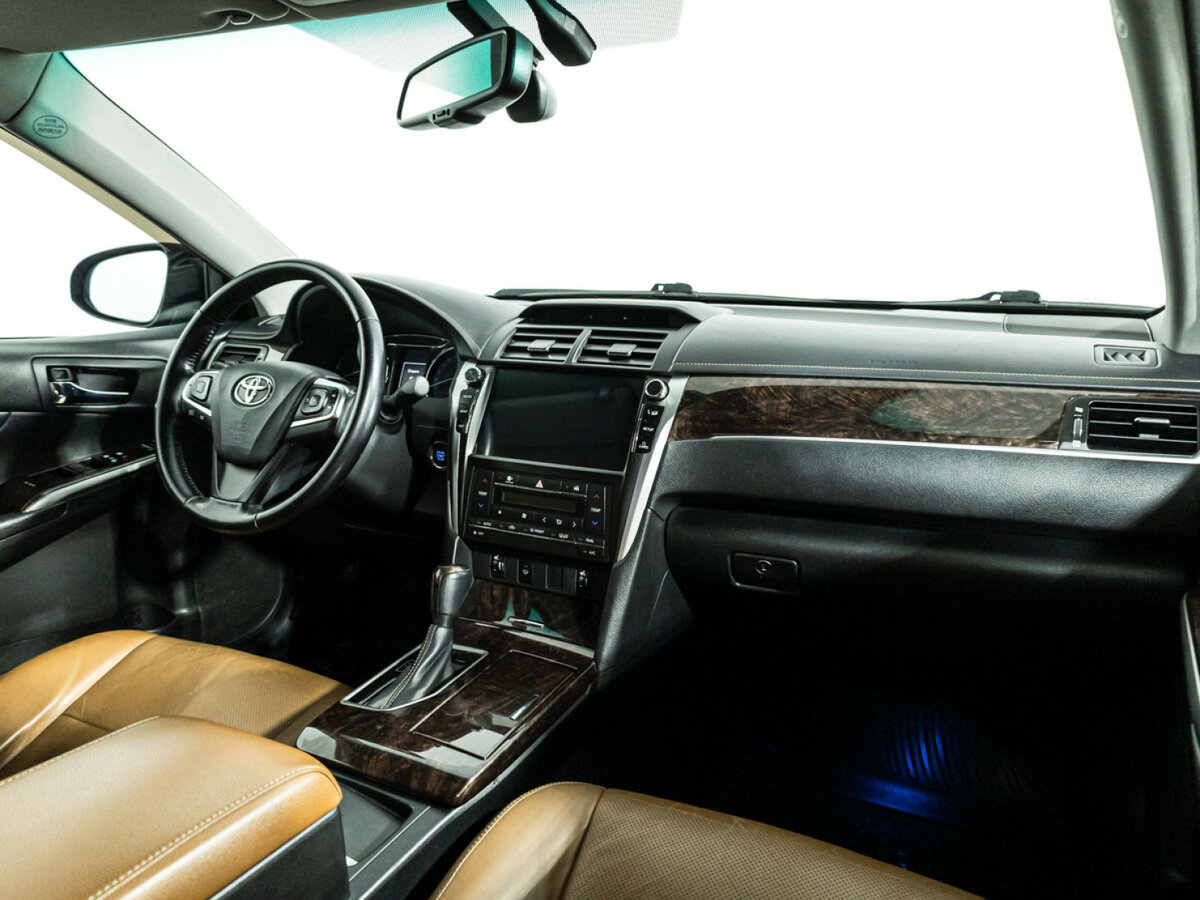 Toyota Camry VII (XV50) Рестайлинг, 2016 Фото №7