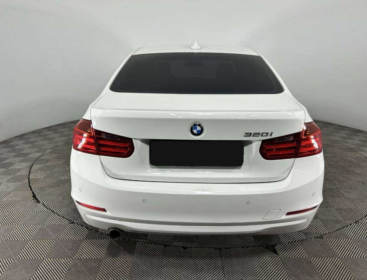 BMW 3 серии 320i, 2014 Фото №3